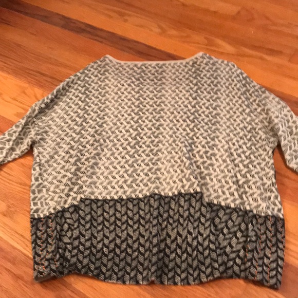 Moth Top, beaded crossover - Picture 4 of 4